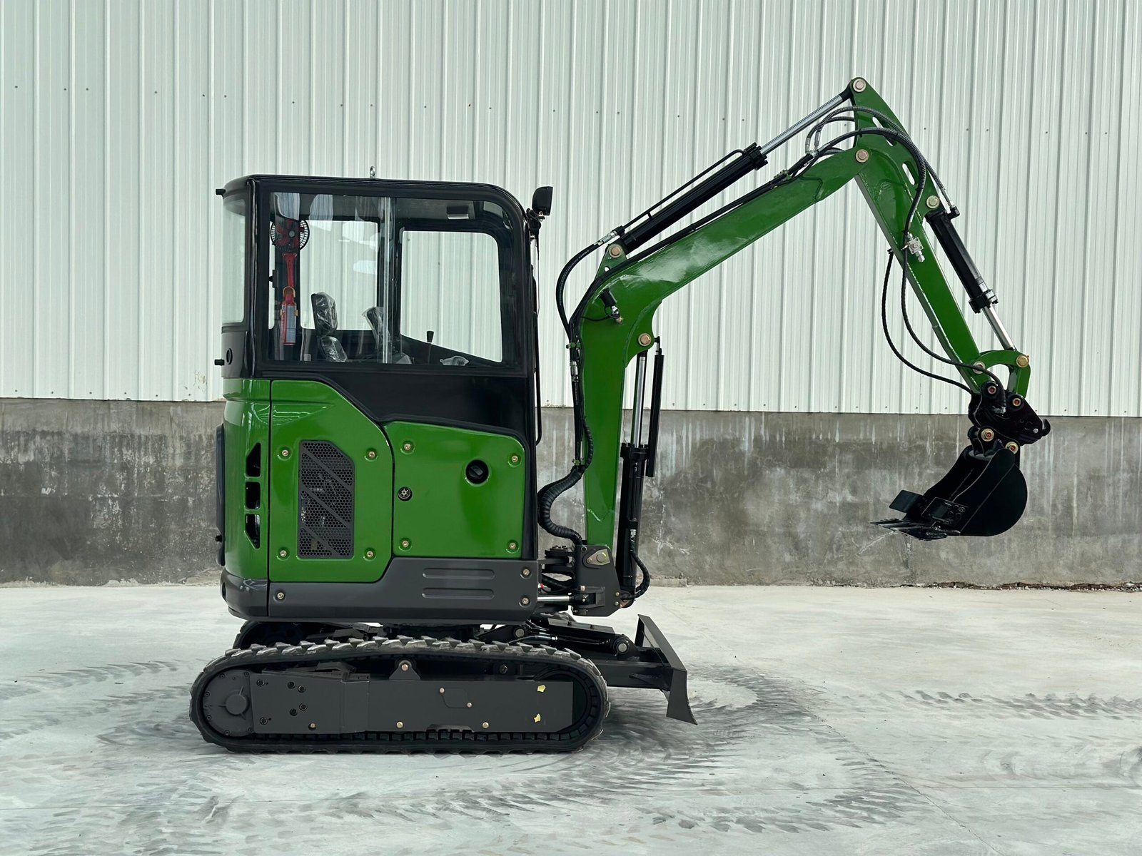 2 Ton Narrow Mini Excavator-Certeg CT20N - Image 5