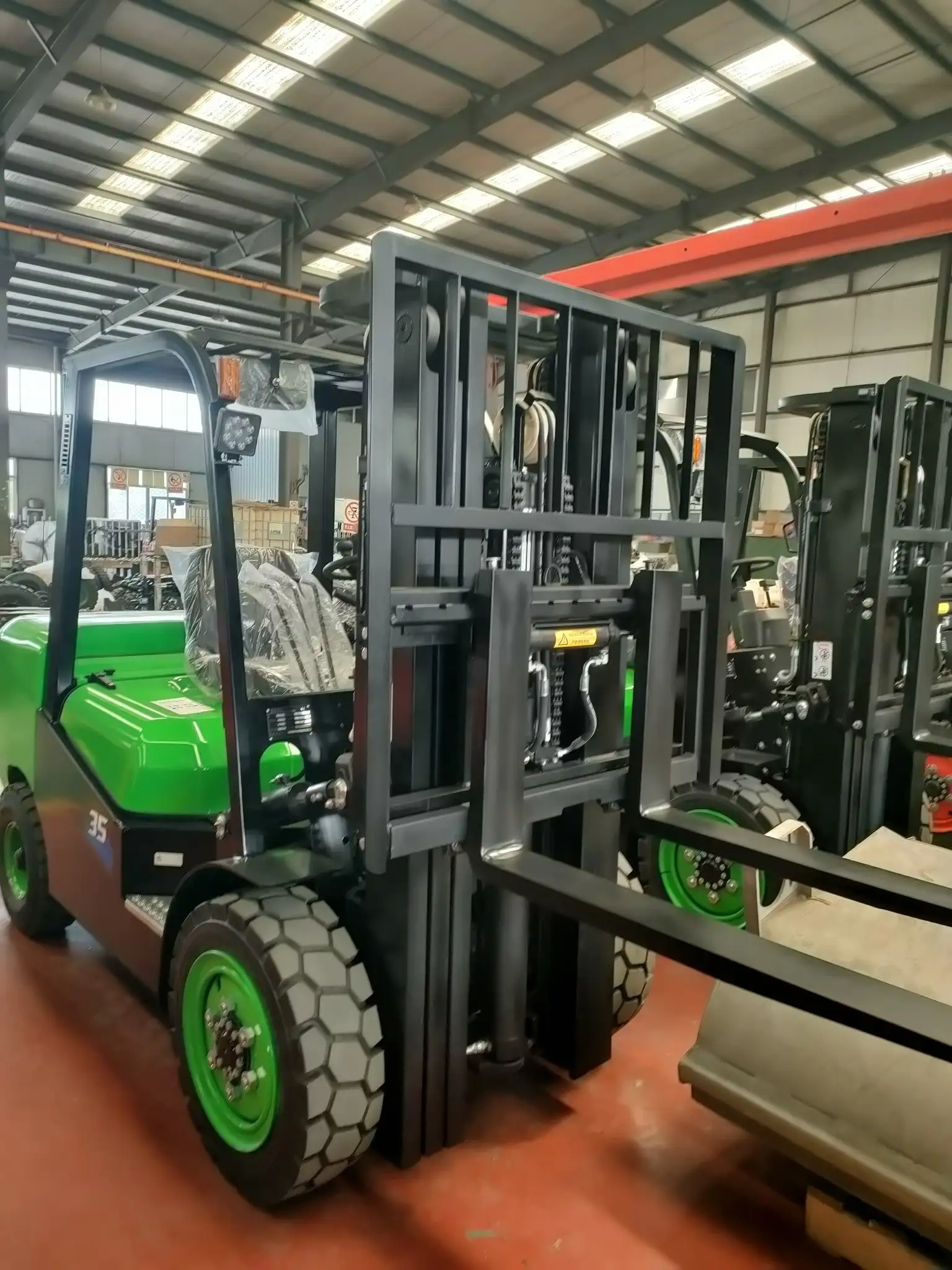 Heavy Duty CPCD35 3.5T Diesel Forklift - Image 2