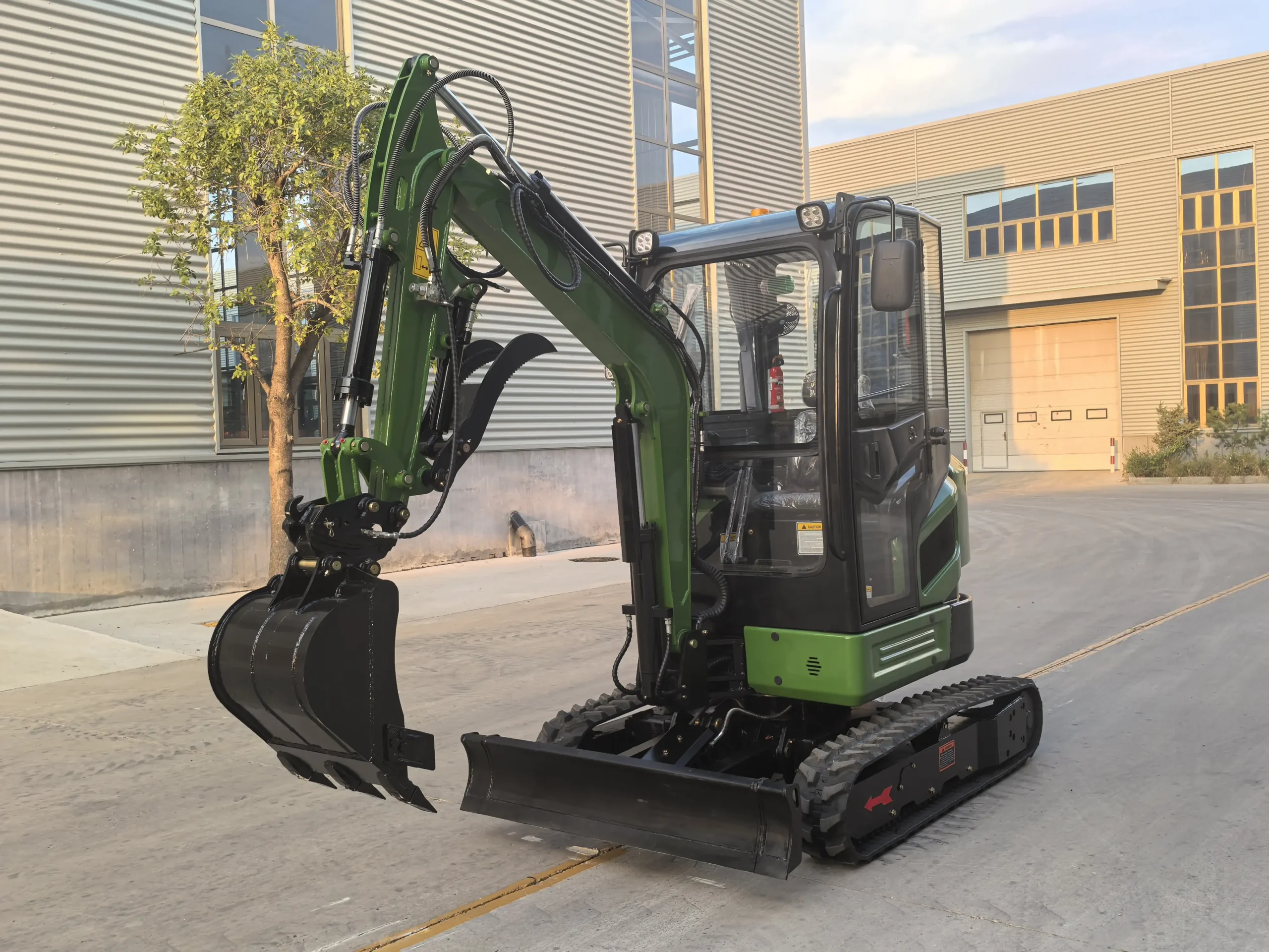 2.6 Ton Zero-Tail Swing Excavator Certeg CT26U - Image 4