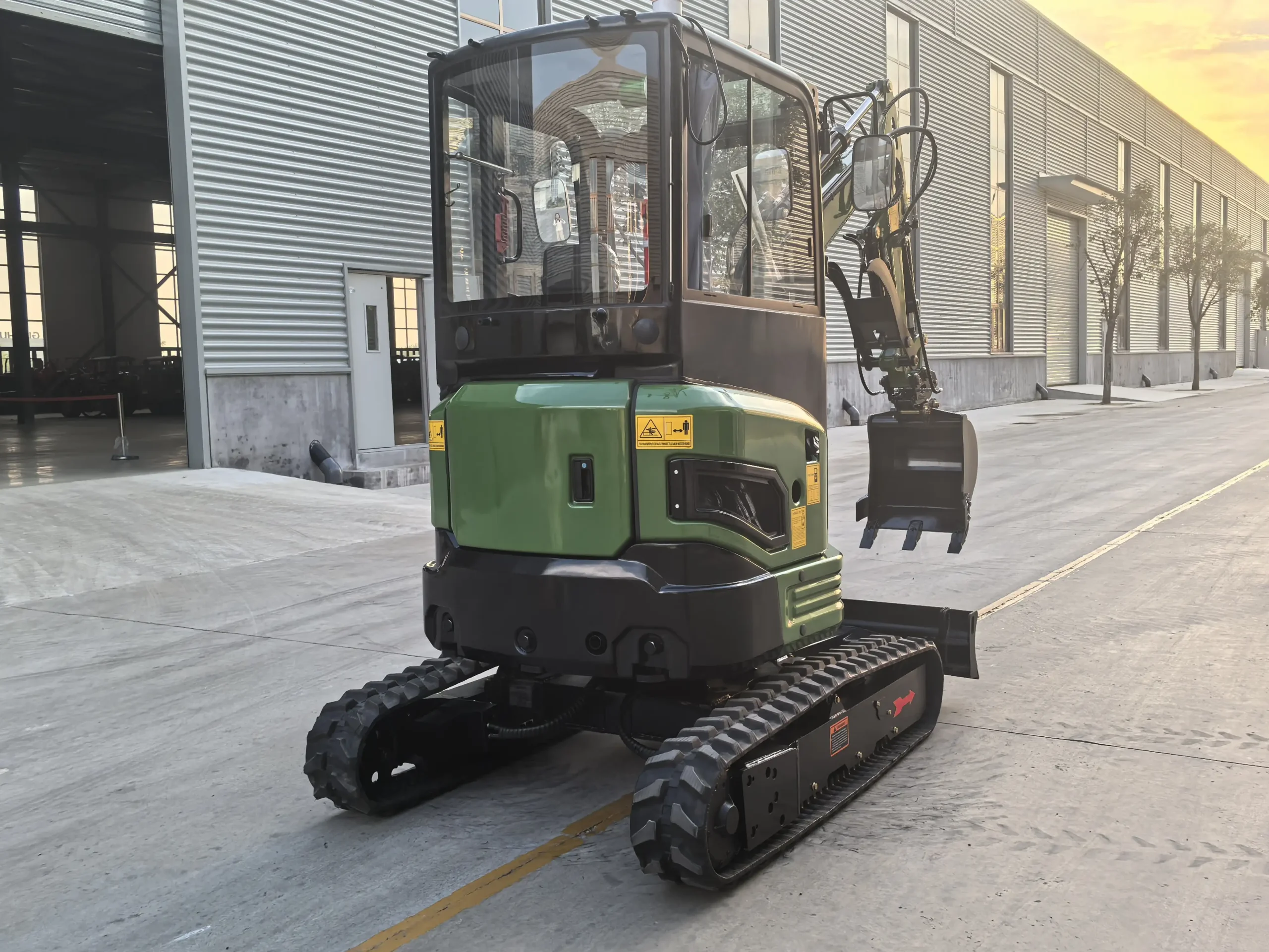 2.6 Ton Zero-Tail Swing Excavator Certeg CT26U - Image 6