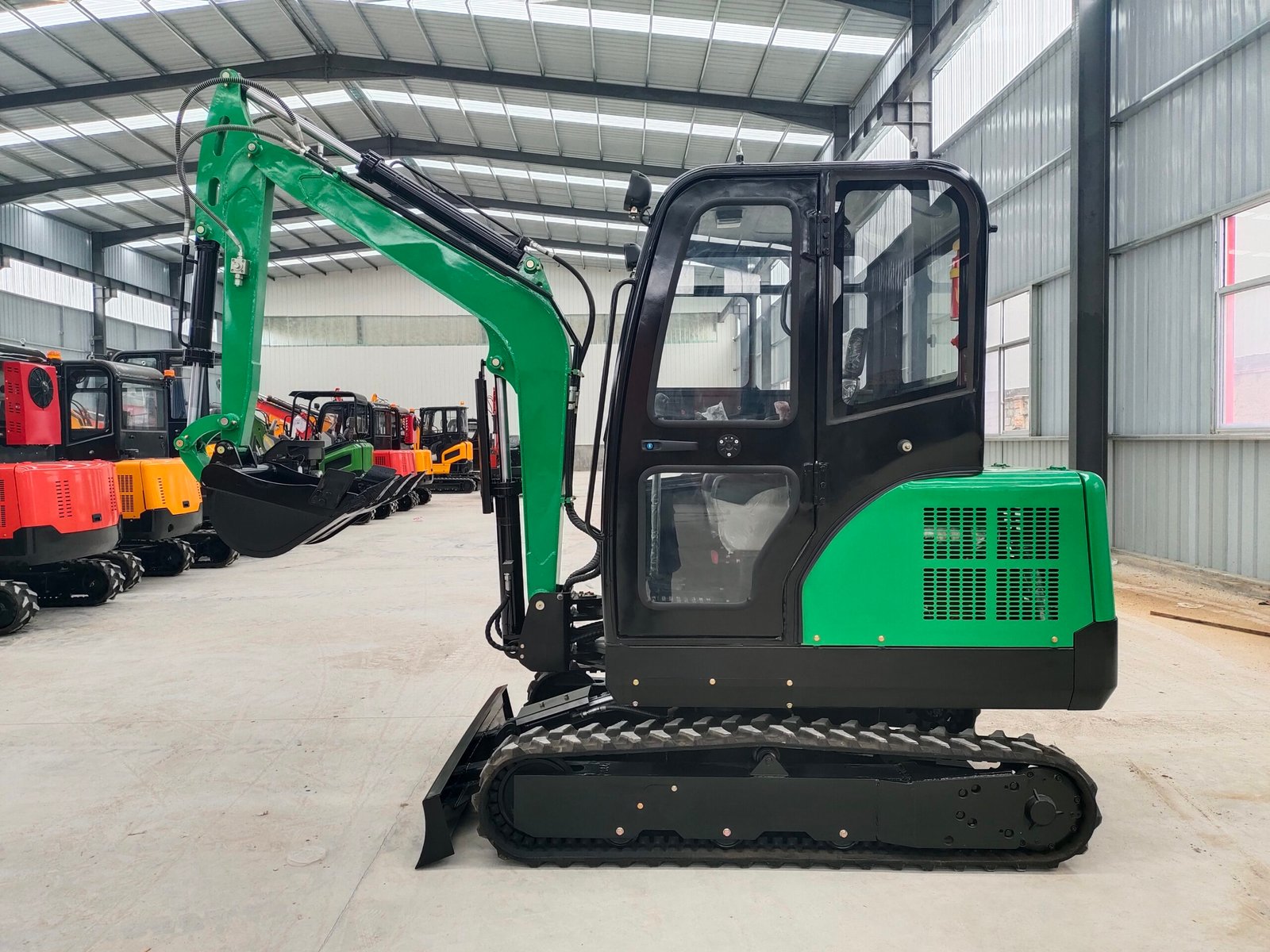 3 Ton Mini Excavator with Cabin-Certeg CT30 - Image 4