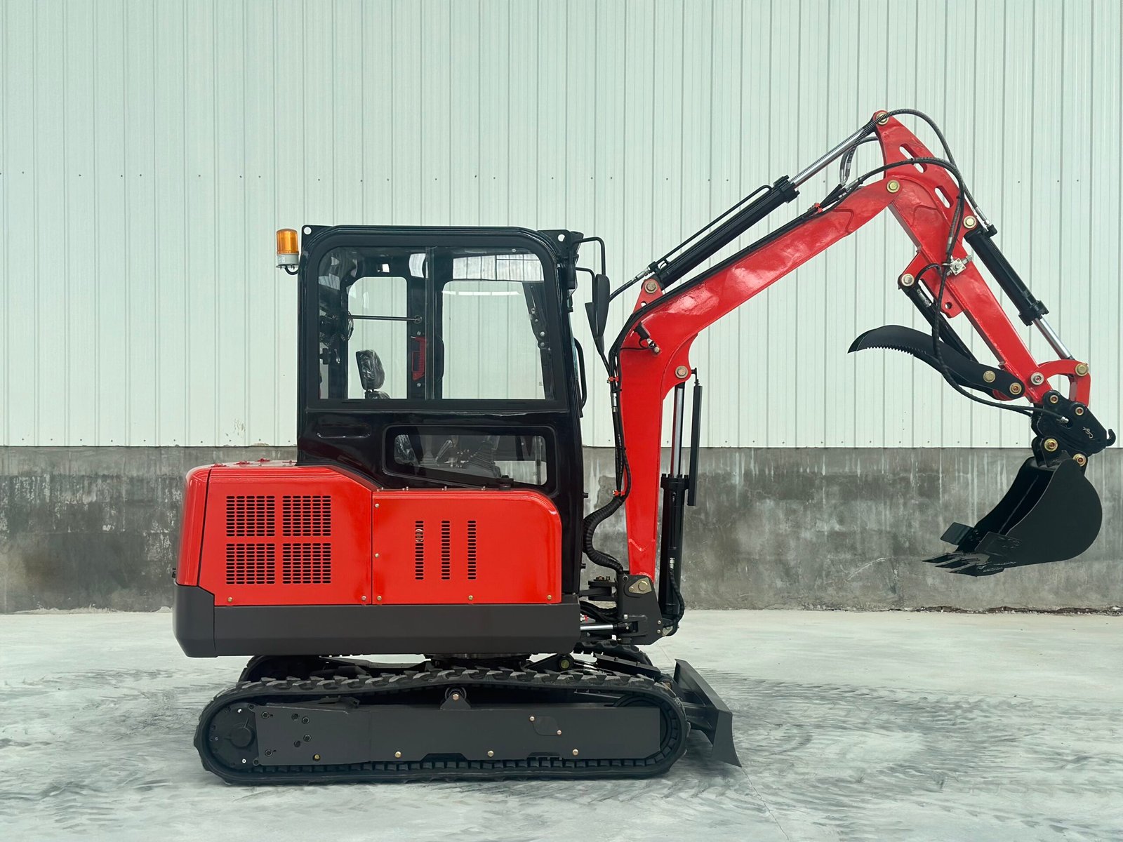 3 Ton Mini Excavator with Cabin-Certeg CT30 - Image 3