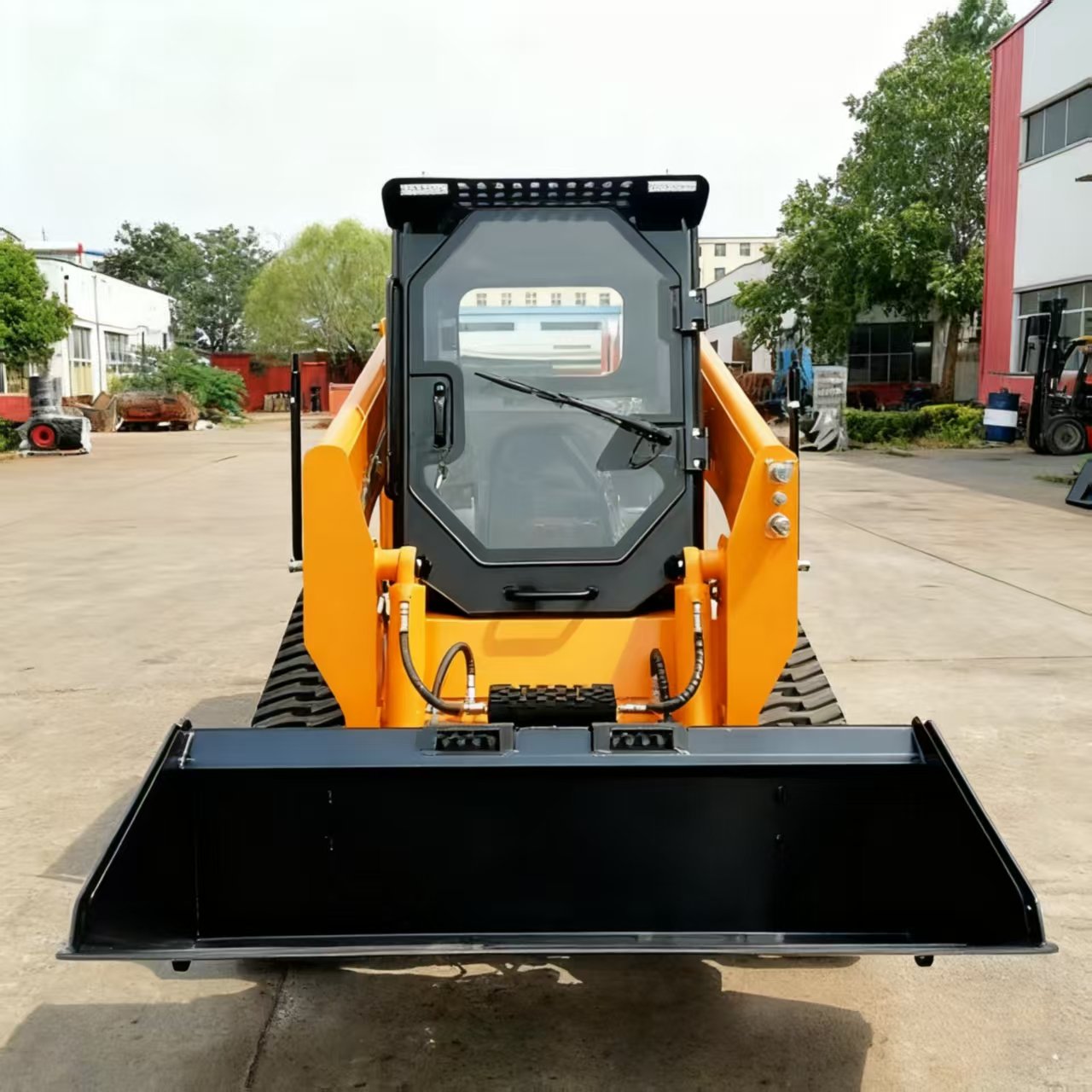 100HP Ultimate Performance Track Loader - T100 - Image 4